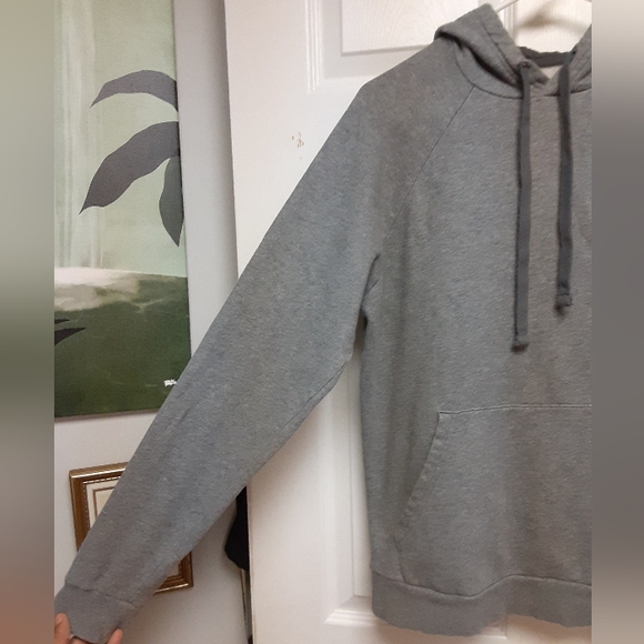 Under Armour Pitch Gray Rival Fleece Hoodie Kangaroo Pocket Soft Cotton Blend - Picture 6 of 12